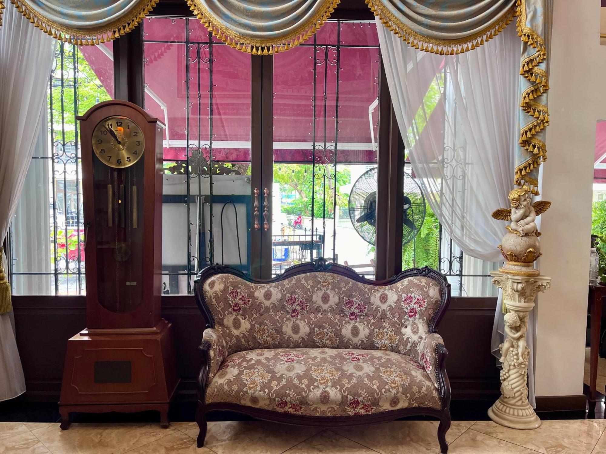 Siam Champs Elyseesi Unique Hotel Bangkok Bagian luar foto